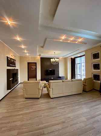 Продаж Квартира 3-кімнатна, 10/22 поверх на Генуэзская ул., 1 Одеса