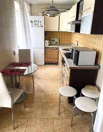 Продаж Квартира 3-кімнатна, 8/9 поверх на вул. Полтавський Шлях Харків