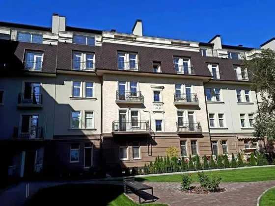 For sale 2-room Apartment 76 sq.m пров Травневый ЖК Челси Odessa