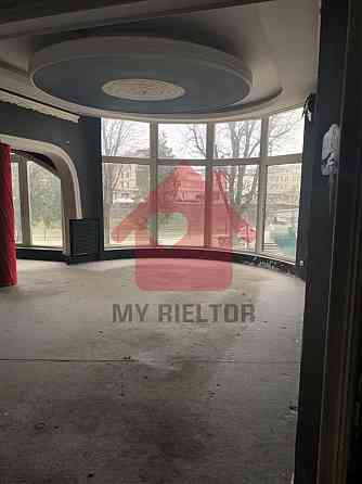 Оренда приміщення вільного призначення на Петефі пл. поверх - 2/2 Uzhhorod