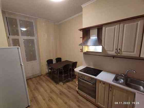 Оренда Квартира 1-кімнатна, 4/16 поверх на Днепровская набережная Kiev