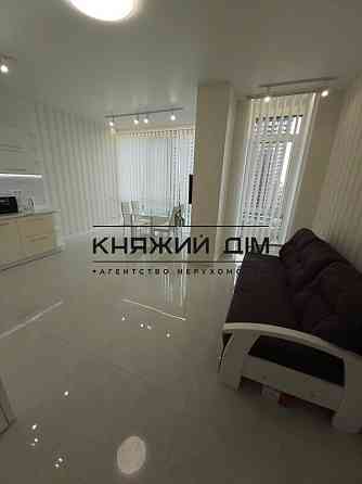 Продаж Квартира 3-кімнатна, 11/26 поверх на Оболонский просп. Киев