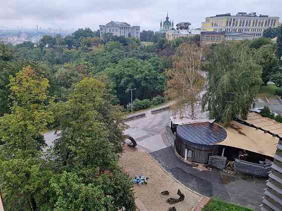 Продаж 3к Квартира 130 кв.м Велика Житомирська вул. Kiev