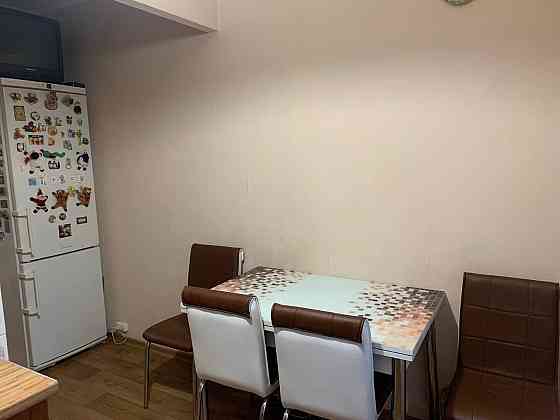 Продаж Квартира 2-кімнатна, 1/16 поверх на Градинська вул., д. 10а Київ