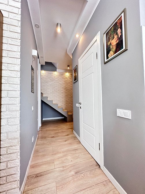 Продаж Квартира 5-кімнатна, 6/6 поверх на Дмитра Луценка вул., д. 10 Київ - фото 2