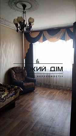 Оренда Квартира 3-кімнатна, 9/9 поверх на Машиностроительный пер. Київ