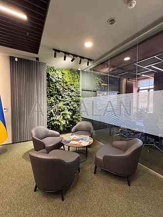 Оренда офісне приміщення на Хмельницького Богдана вул., 19/21 поверх - 4/7 Kiev