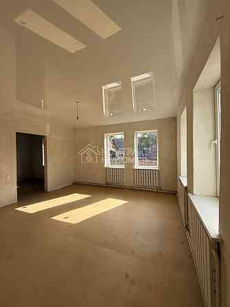 Продаж Будинок 6-кімнатний на вул. Свяченівська Мерефа