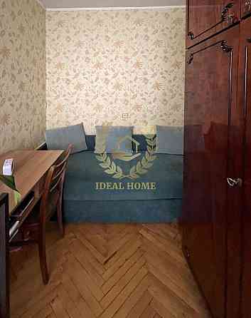 Продаж Квартира 1-кімнатна на Копыловская ул., 10Б Київ