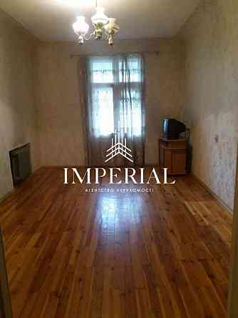 Продаж Квартира 3-кімнатна, 3/5 поверх на вул. Чумака Василя Київ