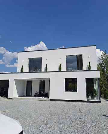 Продаж 2-поверховий Будинок з ділянкою 7 сот 235 кв.м 4 кімн. на Миропільська Zhytomyr