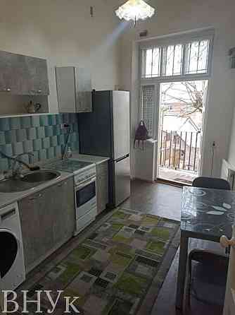 Продаж Квартира 1-кімнатна, 3/3 поверх на вул. Шептицьких Львів