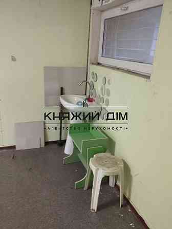 Оренда офісне приміщення на Бориспольская ул. поверх - 1/2 Київ