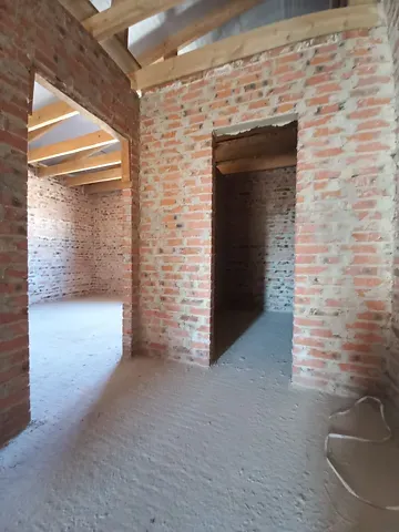 Продаж 2-поверховий   120 кв.м 4 кімн. на Кулика і Гудачека (Макарова) вулиця Рівне - фото 9