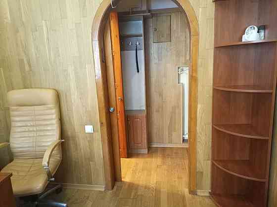 Продаж Квартира 1-кімнатна, 1/4 поверх на Велика Житомирська вул., д. 17 Kiev