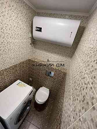 Оренда Квартира 2-кімнатна, 22/27 поверх на Вишняковская ул. Киев