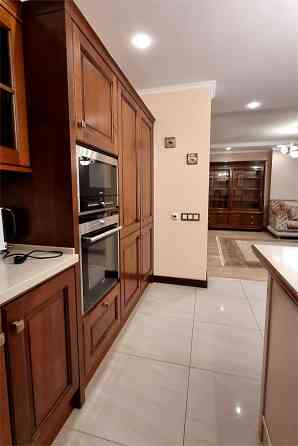 Продаж Квартира 3-кімнатна, 15/24 поверх на Єлизавети Чавдар вул., д. 2 Kiev