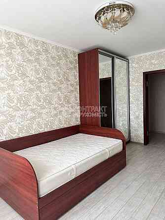 Продаж Квартира 3-кімнатна, 8/10 поверх на вул. Ахсарова Харків