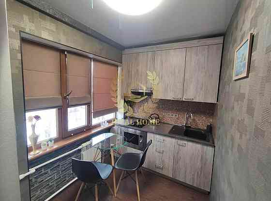 Продаж Квартира 2-кімнатна на Донца Михаила ул., 21А Київ