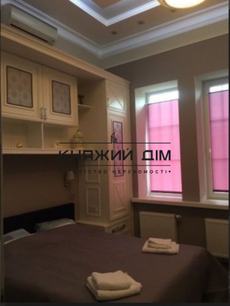 Без комиссии !!! Продажа Коттеджа 809 м2 в Киево-Святошинском районе с Тараовка Вільна Тарасівка