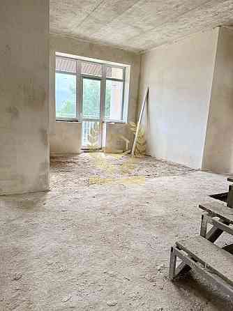 Продаж Будинок 5-кімнатний 