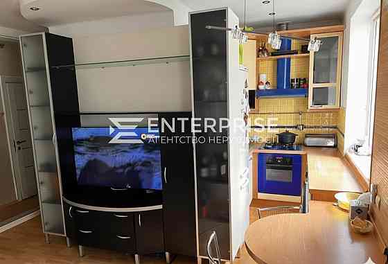 Продаж Квартира 2-кімнатна, 4/4 поверх на вул. Алексеевская Киев