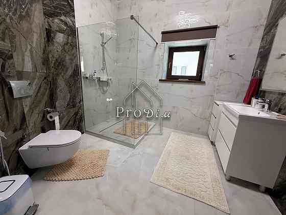 Продаж Будинок 8-кімнатний на Миколи Петровського вул., 127 Мирча