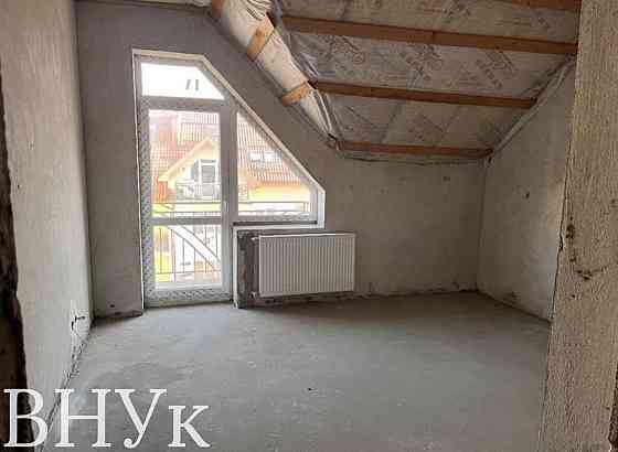 Продаж Квартира 4-кімнатна, 5/5 поверх на Охіри Uzhhorod