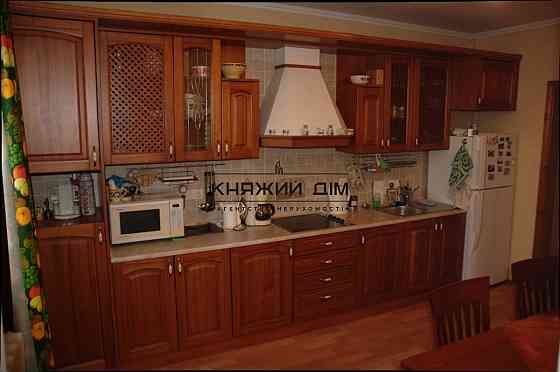 Продажа 3-х комнатную квартиру на ул. Милославской 45 Київ