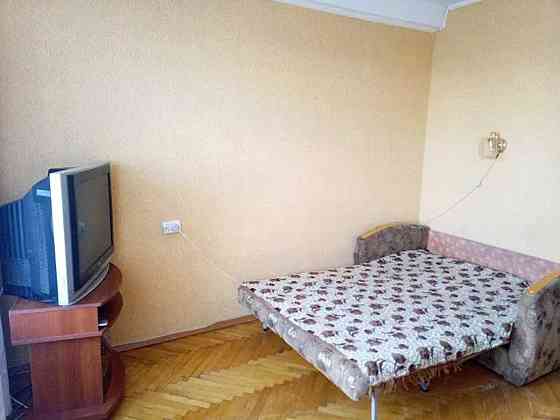 Оренда Квартира 1-кімнатна, 6/9 поверх на Леся Курбаса, 14а Kiev