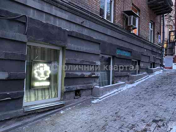 Оренда Будинок 4-кімнатний на Костьольна вул., 11 Київ