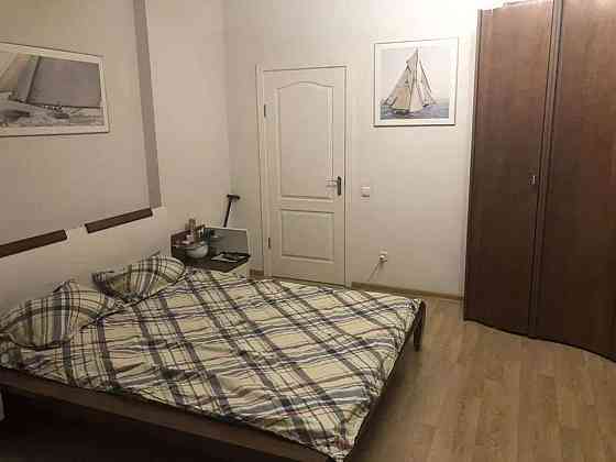 Оренда Квартира 1-кімнатна, 19/25 поверх на ул. Урловская Kiev