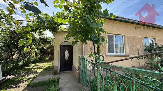 Продаж будинку район Краснодонців! Uzhhorod