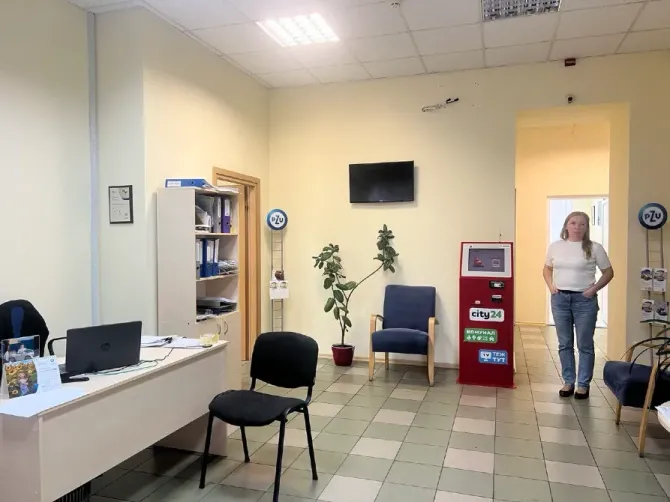Сдам в аренду магазин\офис центр города (Челюскина) был офис страховой фирмы. неплохой ремонт Днепр - изображение 9