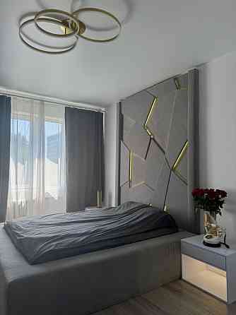 Продаж Квартира 3-кімнатна, 3/3 поверх на Новоселовская ул., 11 Dnipro