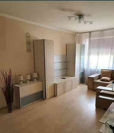 Оренда Квартира 1-кімнатна, 16/16 поверх на Митрополита Василя Липківського, 24 Киев