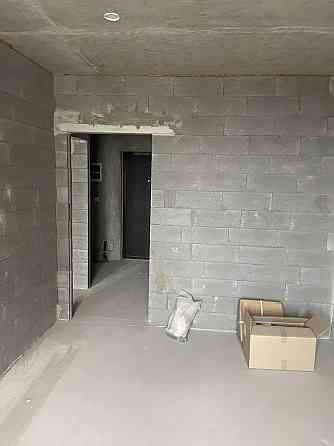 Продаж Квартира 1-кімнатна, 13/25 поверх на Дніпровська наб. вул., д. 16г Kiev