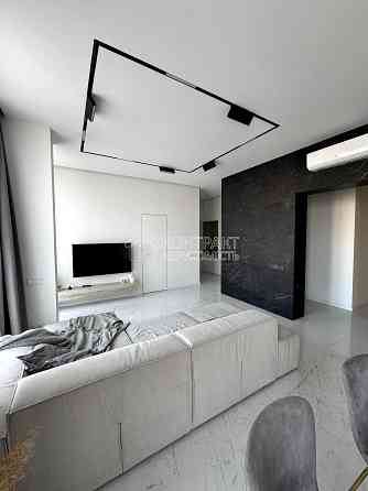 Оренда Квартира 4-кімнатна, 19/21 поверх на вул. Клочківська Харків