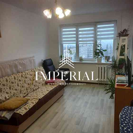 Продаж Квартира 3-кімнатна, 11/12 поверх на вул. Відрадний Київ