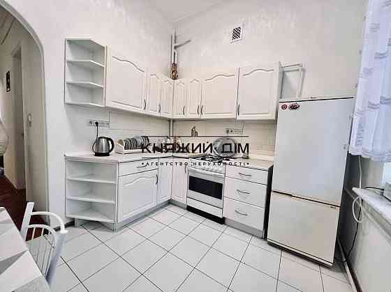 Оренда Квартира 2-кімнатна, 7/9 поверх на Крещатик ул. Киев