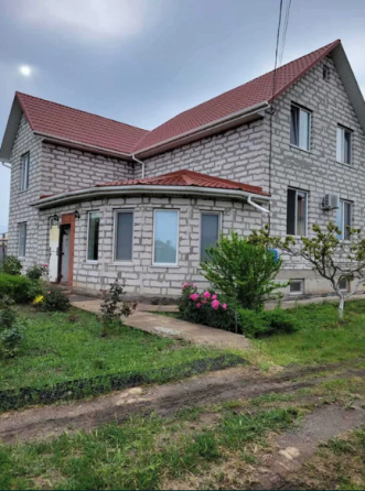 Продам новый 2-х этажный дом в центре Фонтанки Фонтанка