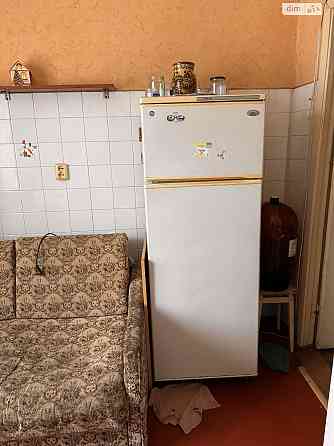 Продаж Квартира 2-кімнатна, 1/9 поверх на Героїв Космосу вул., д. 19 Київ