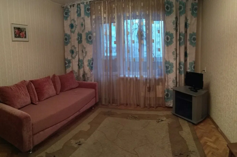 Оренда Квартира 1-кімнатна, 2/9 поверх на Тростянецка, 7а Киев - изображение 1