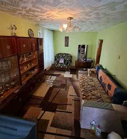 Продаж Квартира 1-кімнатна, 1/9 поверх на Королевой Г. ул., 13 Дніпро