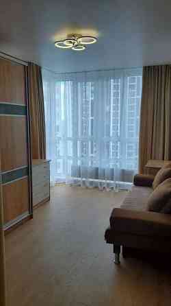 Оренда Квартира 1-кімнатна, 13/22 поверх на Харьковское шоссе, 190 Київ