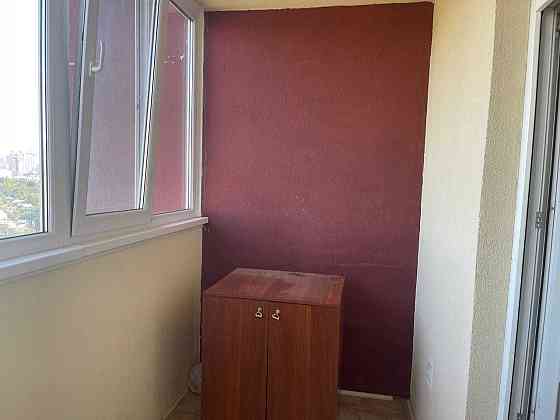 Продаж Квартира 2-кімнатна, 18/25 поверх на Ясинуватський вул., д. 10 Киев