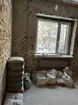 Продаж Квартира 2-кімнатна, 1/5 поверх на вул. Незалежності Харків