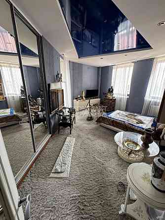 Продаж Квартира 3-кімнатна, 6/9 поверх на вул. Космічна Харків