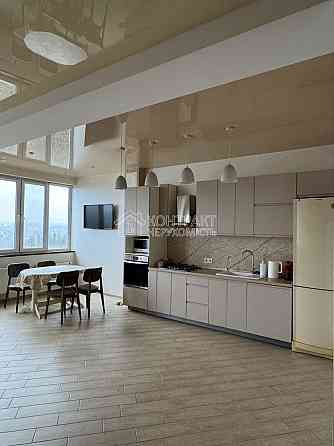 Продаж Квартира 3-кімнатна, 7/9 поверх на вул. Балакірєва Харьков