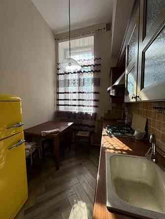 Продаж Квартира 4-кімнатна, 2/2 поверх на Канатная ул. Odessa